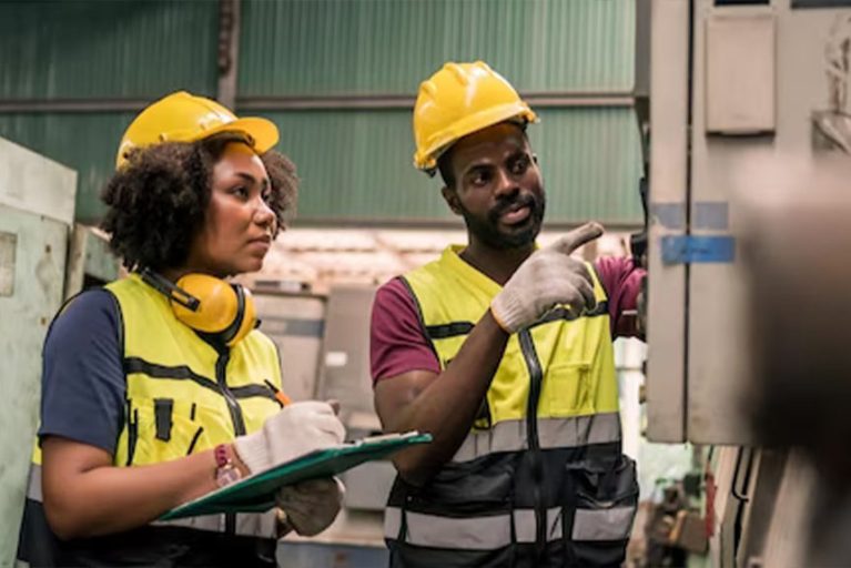 Bat Eleq - Formation1